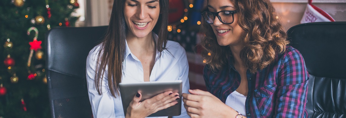 online-seller3 simple ways to cause a sensation with your Christmas ecommerce marketing.