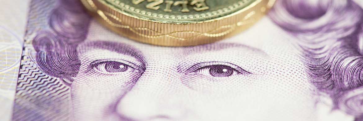 currency-newsPound sluggish on persistent BoE hike fears